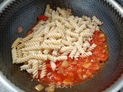 Make Tomato steak shrimp. Noodles step 11