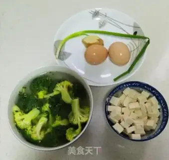 Make Tofu eggs soup step 0
