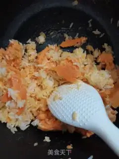 Make Eggs and potatoes step 0