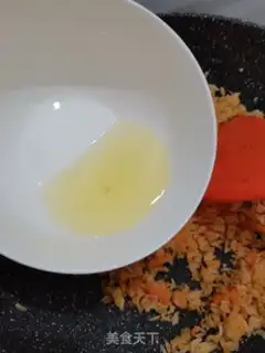 Make Eggs and potatoes step 2