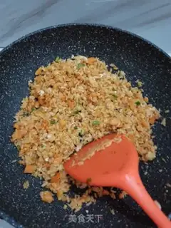 Make Eggs and potatoes step 4