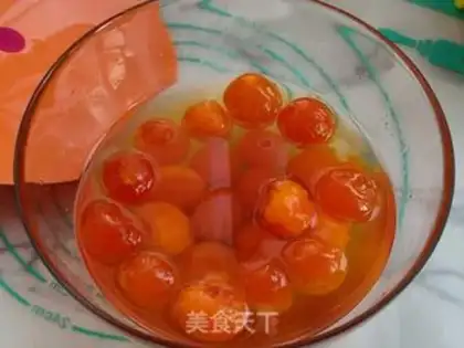 Make How to save the raw salted duck egg yolk step 10