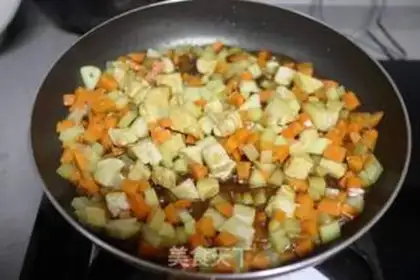 Make Curry chicken noodles step 5