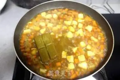 Make Curry chicken noodles step 6