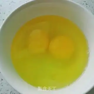 Make Scrambled eggs step 2