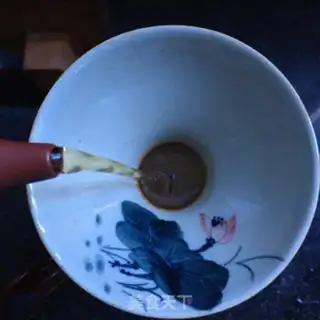 Make Red tea honey milk step 3