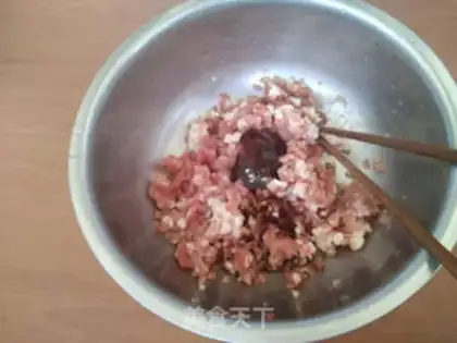 Make Porkballs with cabbage step 1