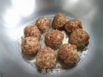Make Porkballs with cabbage step 2