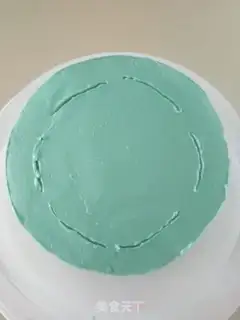 Make Slash the yellow cake step 10