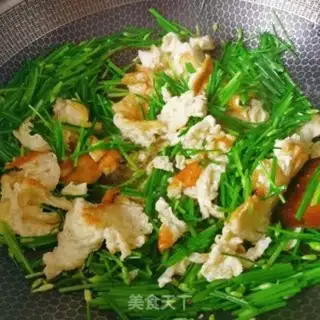 Make Scrambled eggs step 7