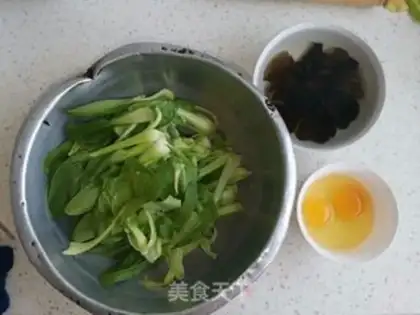 Make Scrambled eggs and ears step 0