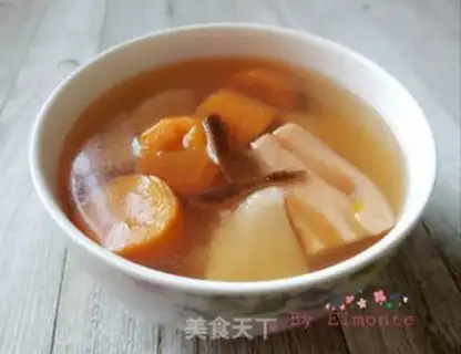 Make Lotus carrot mountain medicine soup step 8
