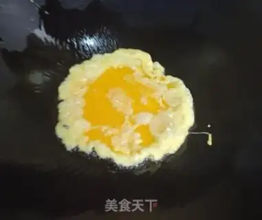 Make Cucumber ham and egg fried rice step 3