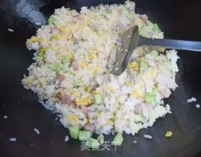 Make Cucumber ham and egg fried rice step 6