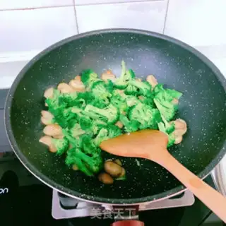 Make Pelican coconut mushrooms step 3