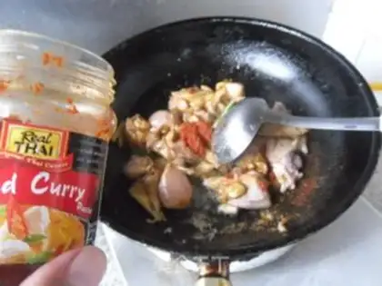 Make Potato curry chicken step 6
