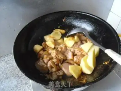 Make Potato curry chicken step 7