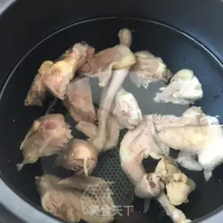 Make Lotus pigeon soup step 5
