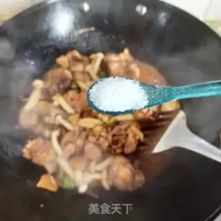 Make The chickens are burning white mushrooms step 9