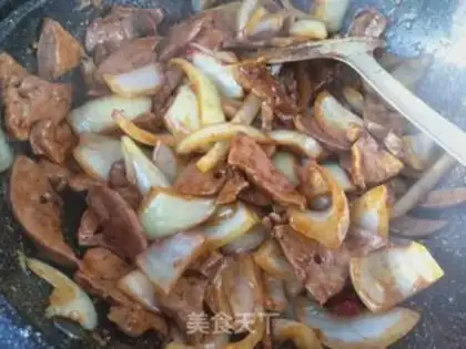 Make Onion fried liver step 7