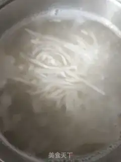 Make Spam with mushroom sauce step 17
