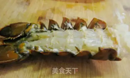 Make Garlic fan lobster tail step 2