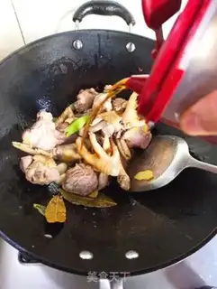 Make Chicken-cooked mushrooms step 5