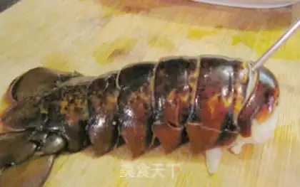 Make Garlic fan lobster tail step 3