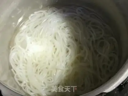 Make Pumpkin egg screw powder step 3