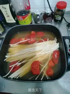 Make Tomato egg noodles step 2