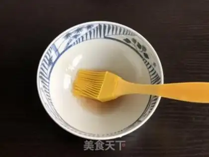 Make Quick, hands on the wings step 1