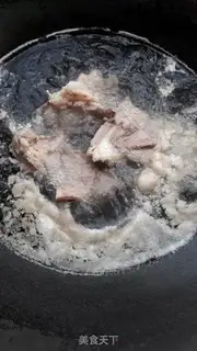 Make Pumpkin bone soup step 0