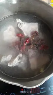 Make Pumpkin bone soup step 4