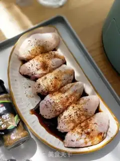 Make Air frying pan, chili wings step 1
