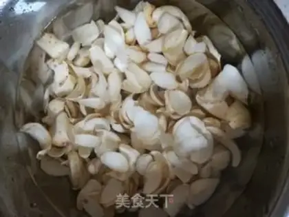 Make Silver ear lilies step 4