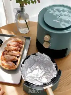 Make Air frying pan, chili wings step 3