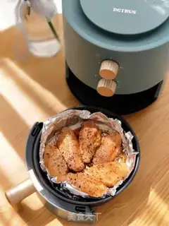 Make Air frying pan, chili wings step 4