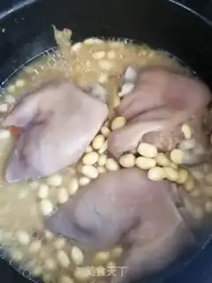 Make Soybeans hoove soup step 5