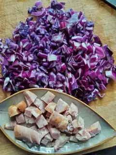 Make Sausage chrysanthemum step 1
