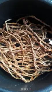 Make Five flowers for dry bean horns step 0