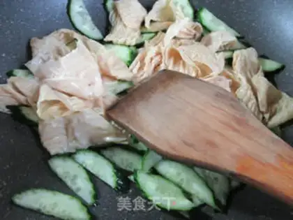 Make The cucumber step 4