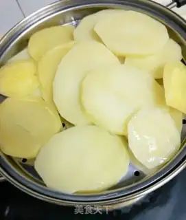 Make Tasty potatoes step 0