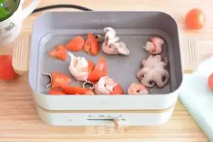 Make Seafood pasta step 3