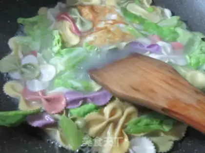 Make Egg cabbage butterflies step 2