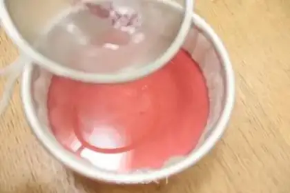 Make Cranberry mirror cheesecake step 13