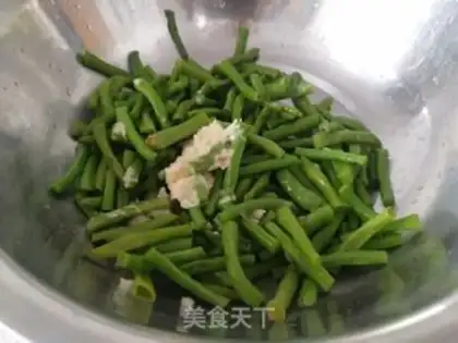 Make Garlic beans step 3