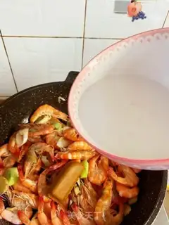 Make Thai lemon shrimp step 4