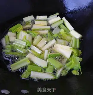 Make Dry pan shrimp step 2