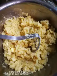 Make Potato cheeseball step 3