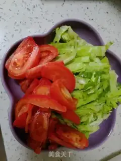 Make The head starters are fried tomatoes step 0